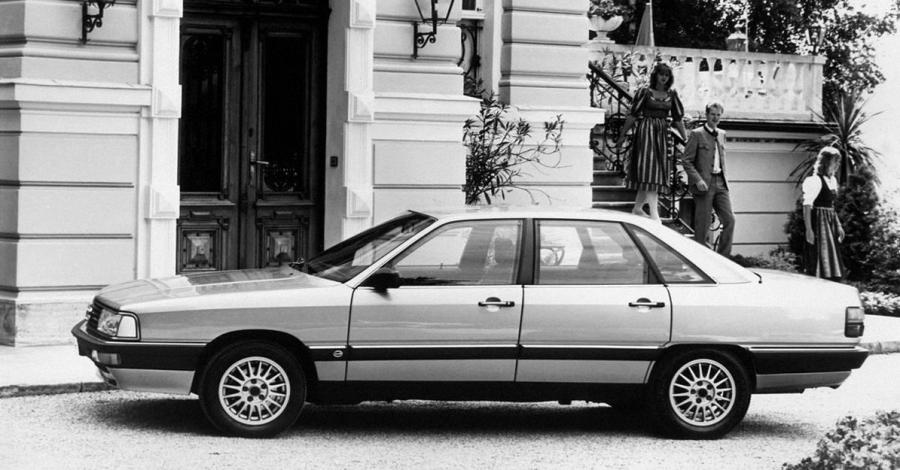  Audi 200 (44, 44Q) 1983 года  (фото 2 из 2)